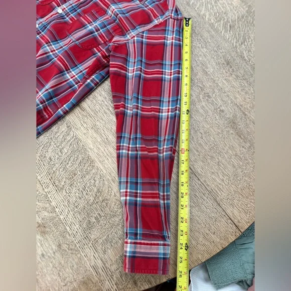 J. Crew Men's Red Midweight Flannel Plaid Shirt Large - Picture 11 of 14